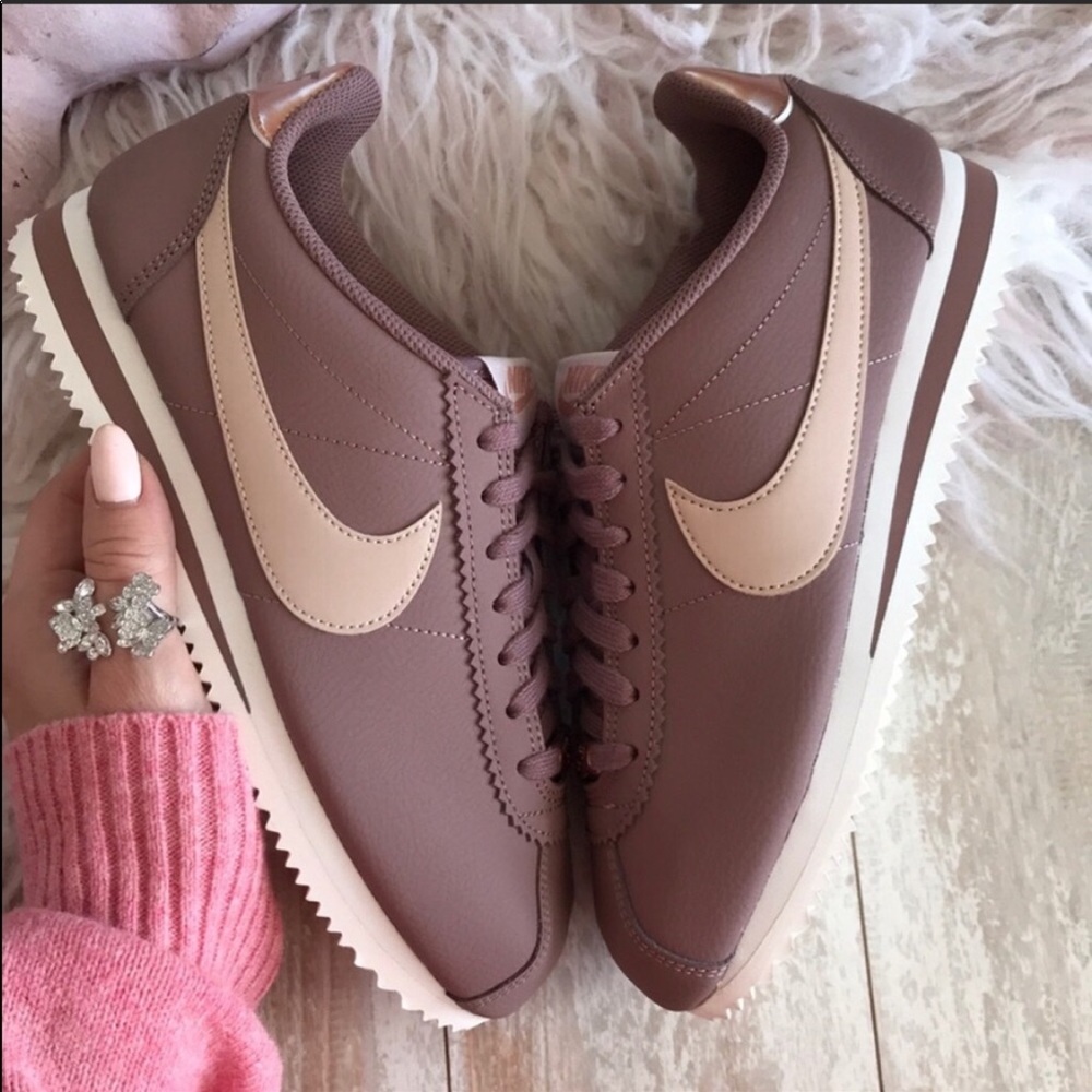 NWT Nike Cortez Classic Leather - Picture 5 of 8
